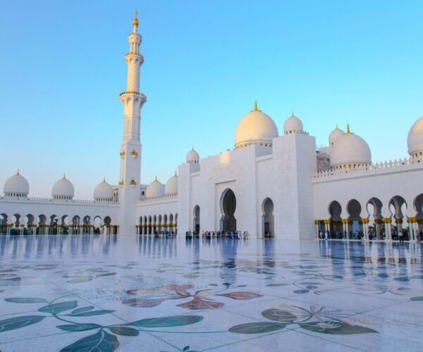 Sheikh Zayed Grand Mosque in Abu Dhabi, UAE